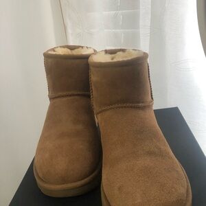UGG Classic Mini Chestnut boots